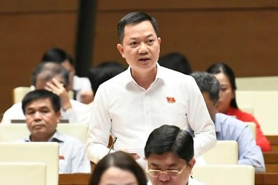 Kỳ họp không thường lệ thứ nhất: Kiến tạo môi trường thể chế hiện đại, ổn định, dẫn dắt sự phát triển