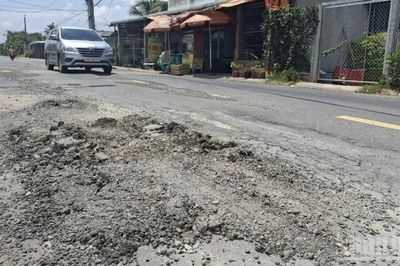 Đồng Tháp: Địa phương và người dân bức xúc nhiều vị trí hư hỏng trên đường Đoàn Thị Nghiệp
