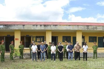 Quảng Trị triệt phá đường dây đánh bạc trực tuyến thông qua phát sóng bóng đá trái phép trên không gian mạng