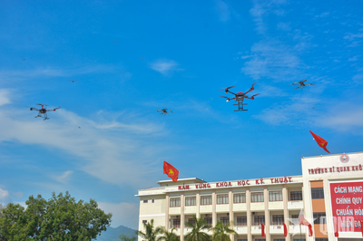 Công bố quyết định thành lập Trung tâm Huấn luyện thực hành phương tiện không người lái