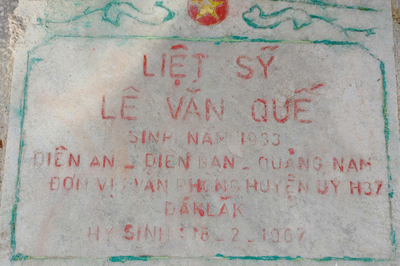 Gia Lai: Khai quật mộ liệt sĩ phát hiện tấm bia khắc tên Lê Văn Quế