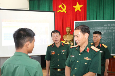 Quân đoàn 34 kiểm tra công tác phát triển khoa học, công nghệ, đổi mới sáng tạo, chuyển đổi số và giải quyết thủ tục hành chính