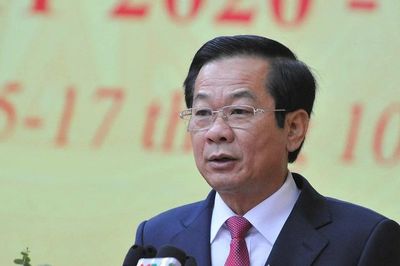 Chủ tịch Quốc hội ký ban hành các nghị quyết về công tác nhân sự