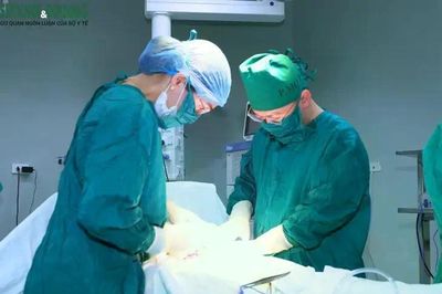 Ca phẫu thuật cấp cứu đặc biệt cứu mẹ và thai nhi trong tình trạng nguy hiểm
