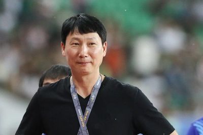 'HLV Kim Sang-sik mang ác mộng cho tuyển Indonesia'