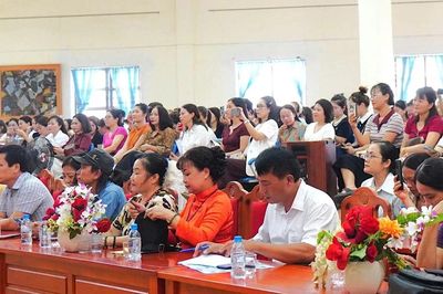Hơn 700 giáo viên Hưng Yên được bồi dưỡng kỹ năng dạy hát Chèo