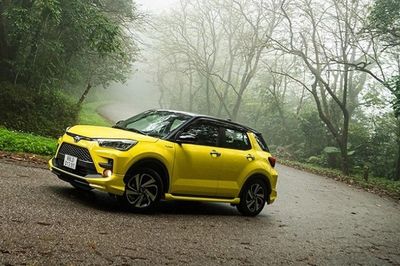 Cập nhật bảng giá xe hãng Toyota mới nhất tháng 8/2026