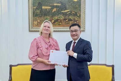 Bộ Ngoại giao tiếp nhận bản sao Thư ủy nhiệm bổ nhiệm Đại sứ Đan Mạch tại Việt Nam