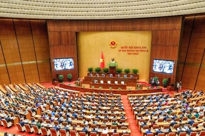 Quốc hội thảo luận các dự án luật về quân sự, quốc phòng, dầu khí