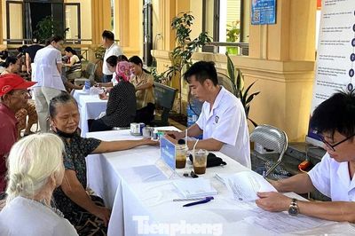 Nghệ An đưa y tế chuyên khoa về cơ sở khám bệnh miễn phí cho dân