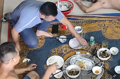 Người đàn ông bị đâm thủng ruột khi đang ăn nhậu, camera ghi lại toàn bộ vụ việc