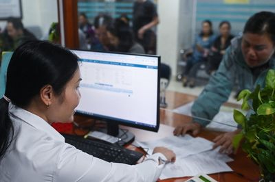 Bộ Nội vụ giải đáp việc tiếp nhận và tập sự đối với viên chức