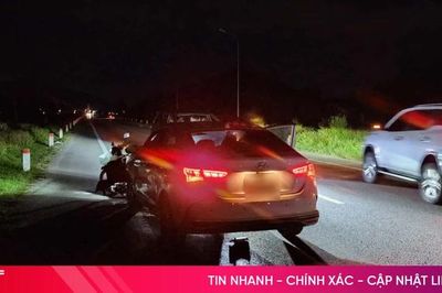 Người phụ nữ tử vong khi ô tô va chạm xe máy trên đường ven biển Hà Tĩnh