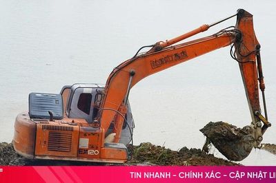 Ra quân dọn dẹp rác thải, khơi thông dòng chảy sông La