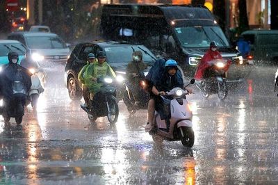 Thời tiết ngày 4/8: Mưa lớn bao trùm Bắc Bộ và Bắc Trung Bộ từ chiều nay