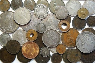 Xưởng đúc tiền Hoàng gia Anh 'đãi' vàng từ rác thải điện tử