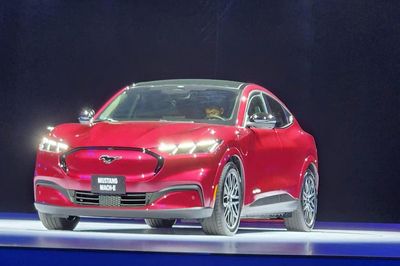 Triệu hồi 86 nghìn xe Ford Mustang Mach-E tại Mỹ