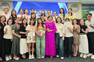 Kết hôn và sinh con: Quyền lựa chọn thuộc về phụ nữ