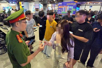 Công an Hà Nội xử lý loạt quán game hoạt động xuyên đêm
