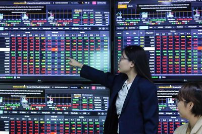 VN-Index áp sát mốc 1.800 điểm, công ty chứng khoán khuyến nghị hạn chế mua đuổi