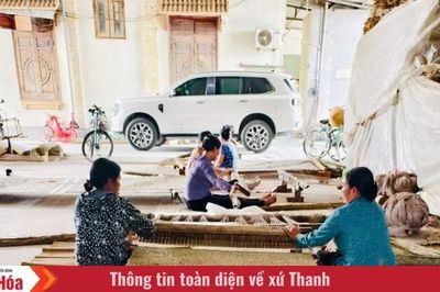 Gìn giữ hồn quê qua từng sợi cói
