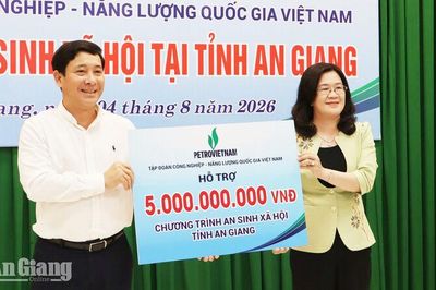 Petrovietnam hỗ trợ An Giang 5 tỷ đồng chăm lo an sinh xã hội