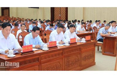 An Giang đổi mới tư duy học nghị quyết: 'Hiểu sâu - hành động đúng - làm đến cùng'