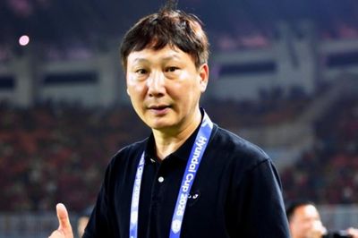 Tuyển Việt Nam đè bẹp Indonesia 3-0: Màn cao tay chiến thuật của HLV Kim Sang-sik