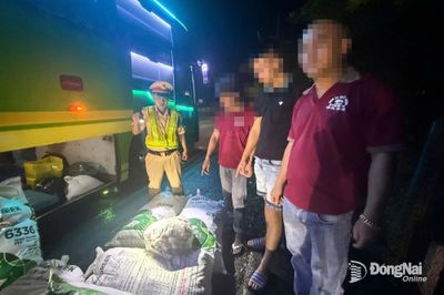 Phát hiện hơn 800kg cá viên, tôm viên, bò viên không rõ nguồn gốc xuất xứ