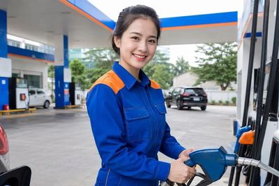 Giá xăng dầu hôm nay 4/8/2026: WTI và Brent cùng giảm