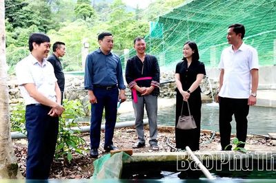 Tiếp tục quan tâm, chăm lo vùng đồng bào dân tộc thiểu số
