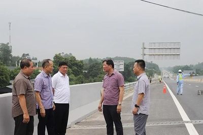 Bộ Xây dựng kiểm tra điều kiện nghiệm thu dự án tuyến nối cao tốc Nội Bài - Lào Cai và Tuyên Quang - Phú Thọ qua địa bàn tỉnh
