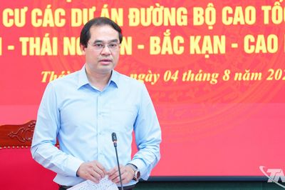Thống nhất nhiều giải pháp đẩy nhanh tiến độ các dự án cao tốc CT.07