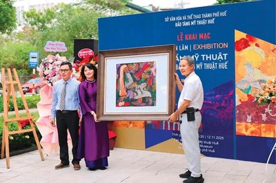 Vận động hiến tặng tác phẩm cho Bảo tàng Mỹ thuật Huế