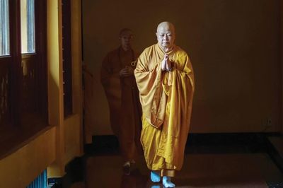 An cư là để sống chung tu học
