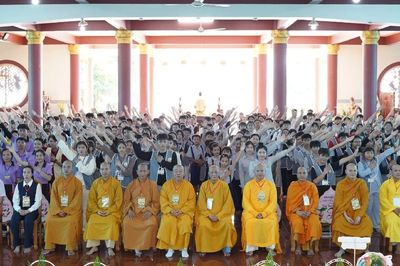 Lâm Đồng: Hơn 400 tu sinh tham gia Khóa sinh hoạt Phật pháp mùa hè tại chùa Phước Minh