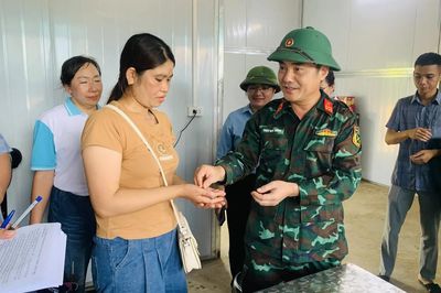 Niềm vui của người dân Mường Than trong những ngôi nhà mới