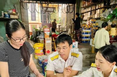 Hết hạn thông báo doanh thu, vì sao nhiều hộ kinh doanh vẫn chưa hoàn tất thủ tục?