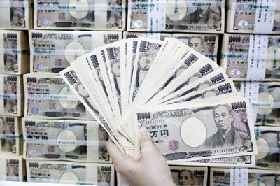 Vì sao Mỹ ra tay cứu đồng yen Nhật Bản?