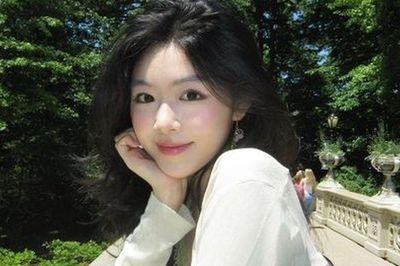 Chuyện tình 'Lọ Lem - thiếu gia' lại gây sốt: Tài Sầm âm thầm xuất hiện trong tiệc sinh nhật nhà MC Quyền Linh?