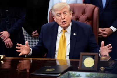 Ông Trump tuyên bố Mỹ đang đàm phán với Iran, Tehran bác bỏ