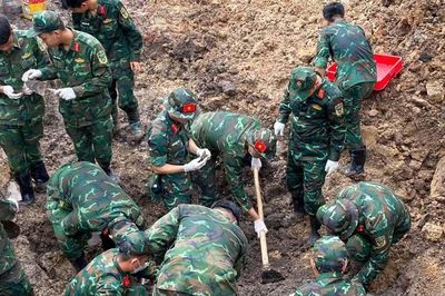 Thêm 15 hài cốt liệt sĩ được tìm thấy tại Công viên Lê Thị Riêng