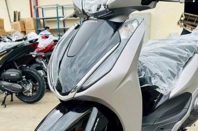 Giá xe Honda Lead mới nhất tháng 8/2026 rẻ gần bằng Vision