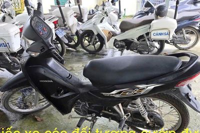Cần xe máy đi lại, 5 đối tượng chưa thành niên bàn nhau đi cướp