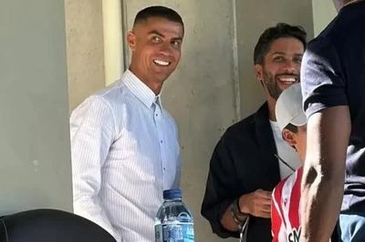 Ronaldo 'chiếm sóng' trong trận thua trắng của Al Nassr