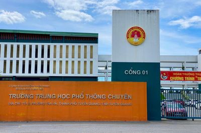 Toàn cảnh vụ gian lận thi tốt nghiệp tại chuyên Tuyên Quang