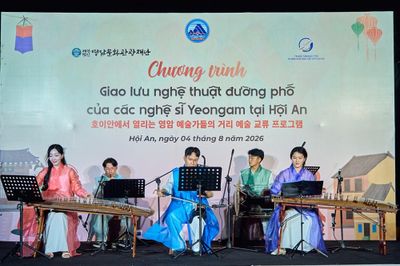Nghệ thuật Yeongam khuấy động đêm phố cổ Hội An