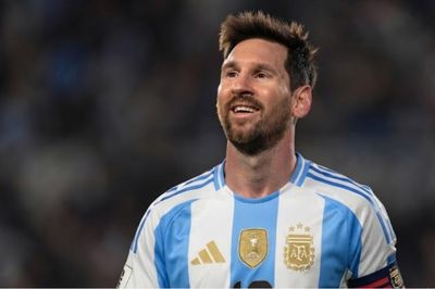 Messi quyên góp hơn 2,4 tỉ đồng hỗ trợ vùng cháy rừng Tây Ban Nha
