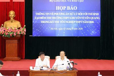 Tổ chức thi lại tất cả các môn tại Điểm thi Trường THPT Chuyên Tuyên Quang vào ngày 14-15/8