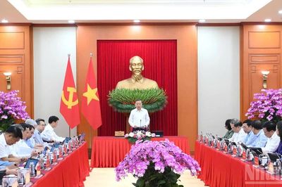 Triển khai nhiệm vụ tổng kết thực tiễn và nghiên cứu sửa đổi, bổ sung Điều lệ Đảng